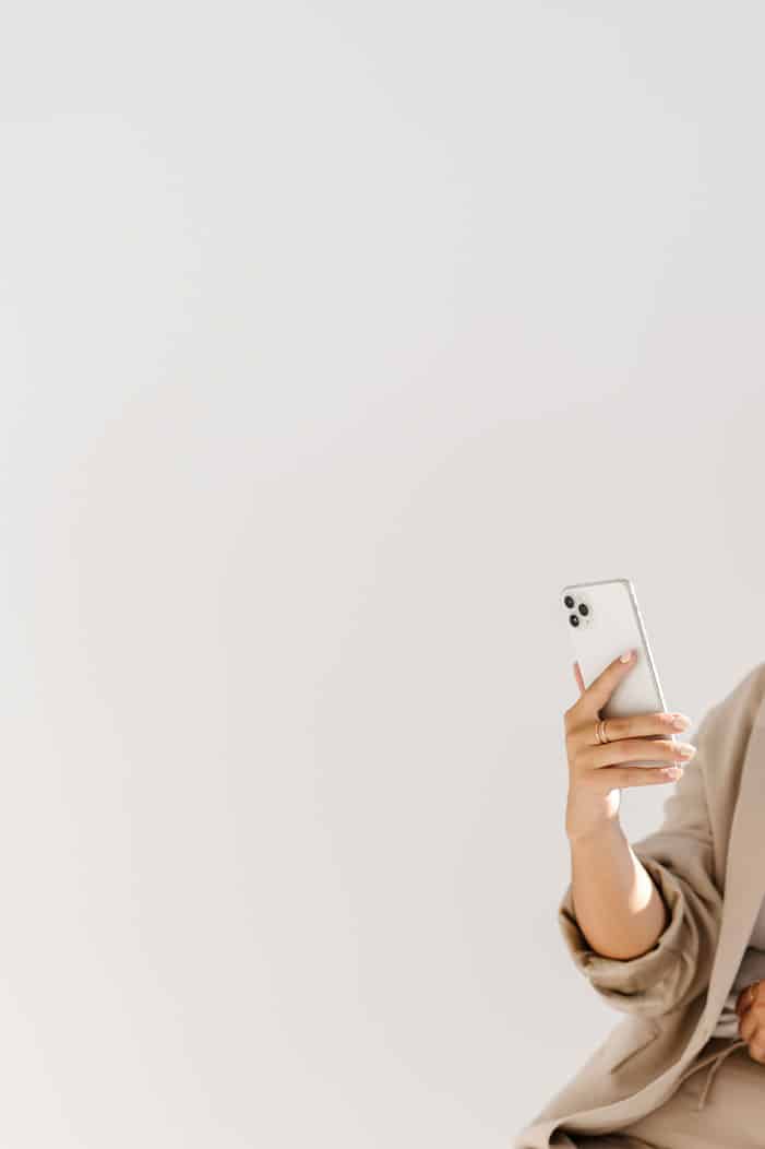 communication vendée animation des réseaux facebook, instagram, flyer carte de visite